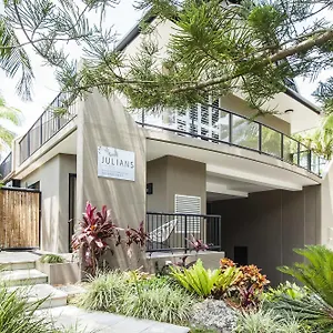 julians-apartments.hotelsbyronbayaustralia.com/